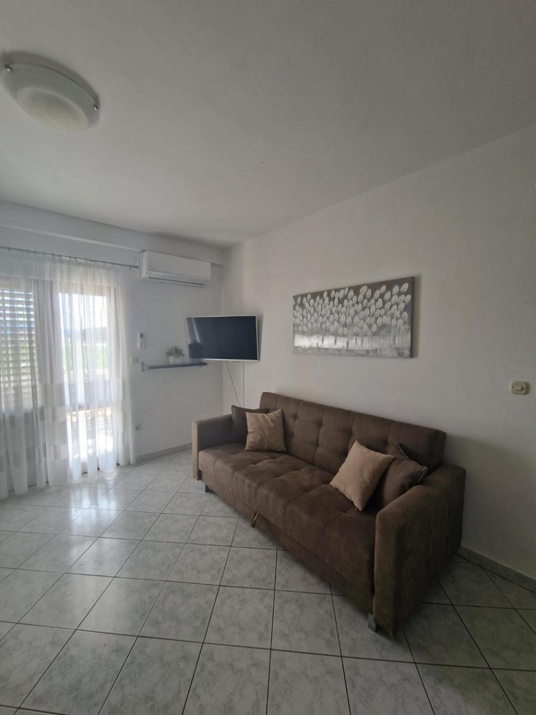 Apartments Ida Sućuraj Esterno foto