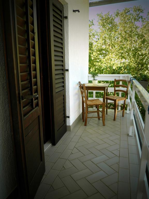 Apartments Ida Sućuraj Esterno foto