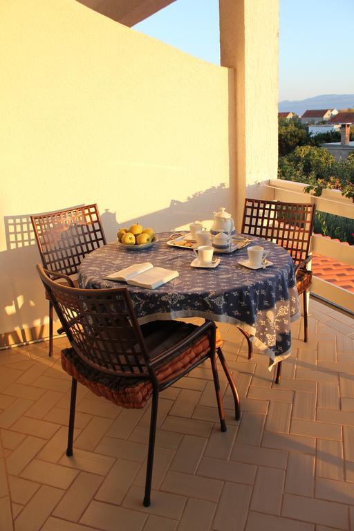 Apartments Ida Sućuraj Esterno foto
